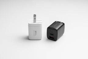 充滿快樂 ApexVolt PD30W GanUltra 充電器